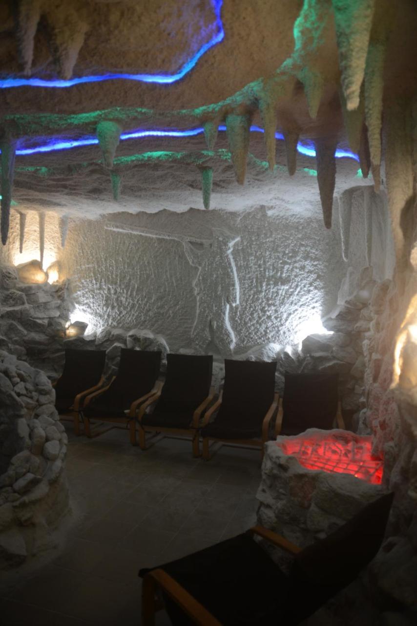 Trembita Hotel Choest Buitenkant foto